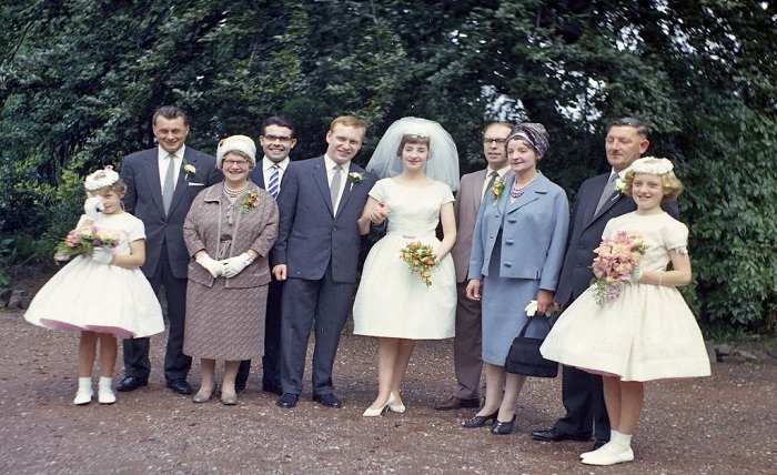 How to Plan a 1960s Style Wedding